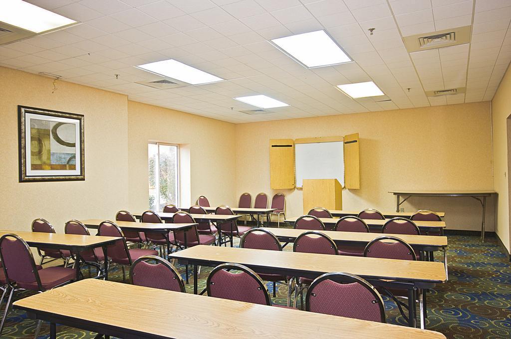 Quality Inn Brunswick Cleveland South Buitenkant foto