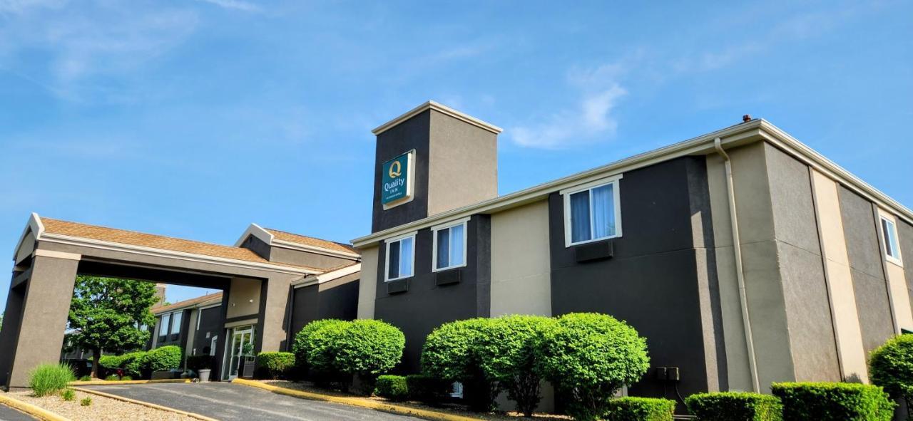 Quality Inn Brunswick Cleveland South Buitenkant foto
