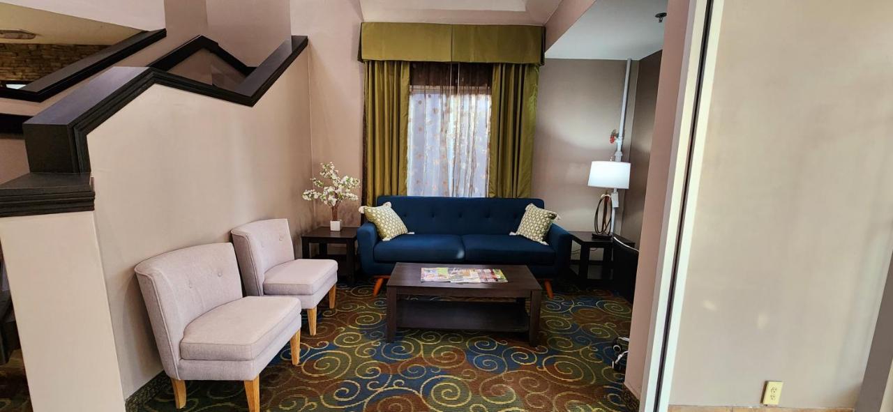 Quality Inn Brunswick Cleveland South Buitenkant foto
