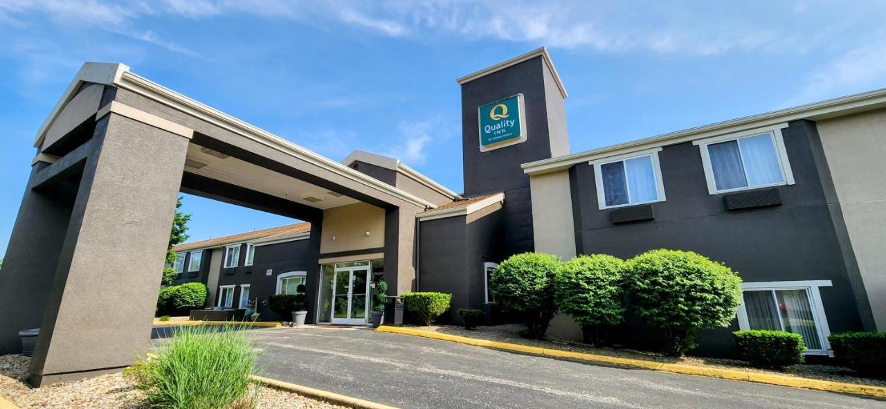 Quality Inn Brunswick Cleveland South Buitenkant foto
